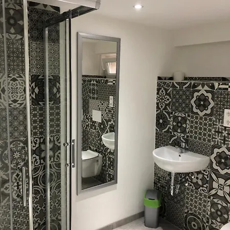 Greenhome -ihre Im 3-laendereck- 3*